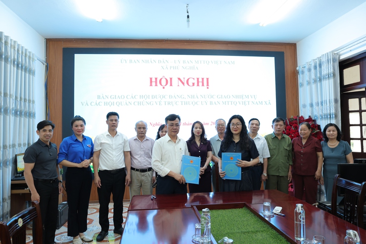 Phú Nghĩa: Nâng cao chất lượng, hiệu quả hoạt động của Mặt trận Tổ quốc và các tổ chức chính trị - xã hội đáp ứng yêu cầu, nhiệm vụ trong giai đoạn mới- Ảnh 3.