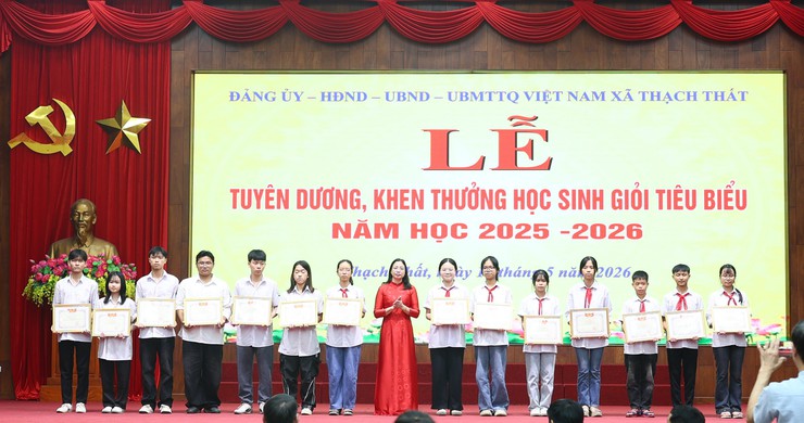 THẠCH THẤT TUYÊN DƯƠNG 209 HỌC SINH GIỎI TIÊU BIỂU NĂM HỌC 2025 – 2026- Ảnh 8.