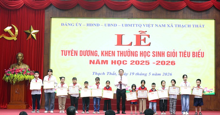 THẠCH THẤT TUYÊN DƯƠNG 209 HỌC SINH GIỎI TIÊU BIỂU NĂM HỌC 2025 – 2026- Ảnh 12.