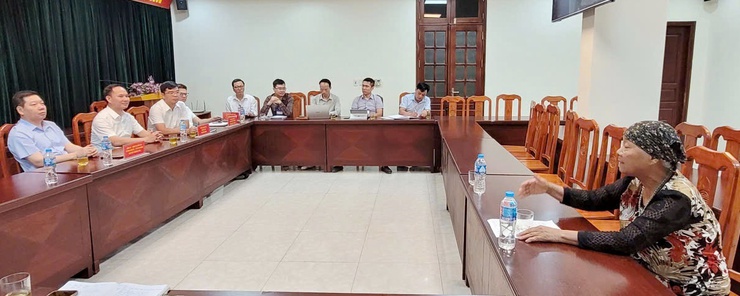 Đồng chí Bí thư Đảng ủy, Chủ tịch HĐND xã Quốc Oai tiếp công dân định kỳ tháng 5/2026- Ảnh 1.