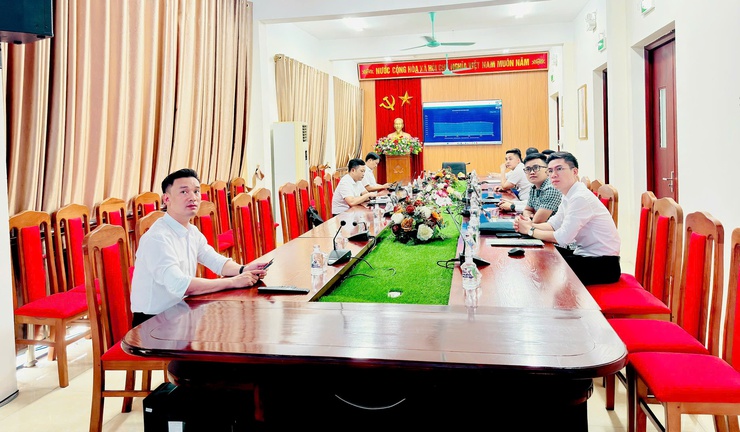 Xã Nam Phù tham dự hội nghị trực tuyến tập huấn triển khai thử nghiệm hệ thống Trung tâm điều hành thông minh IOC- Ảnh 1.