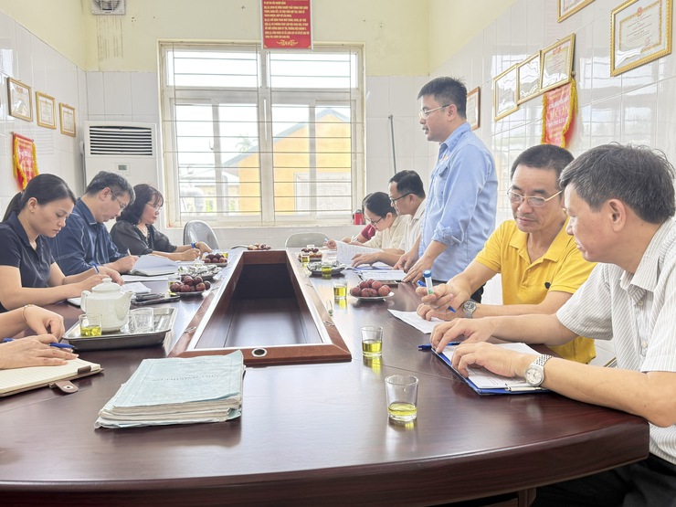 Mỗi người dân chính là "lá chắn" đầu tiên trong việc ngăn chặn dịch bệnh sốt xuất huyết- Ảnh 1.