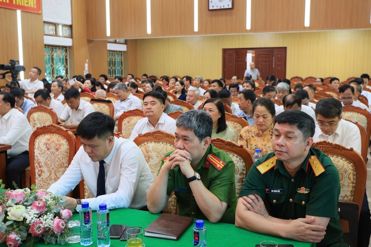 ĐẢNG ỦY XÃ THƯ LÂM TỔ CHỨC HỘI NGHỊ TỔNG KẾT CUỘC THI CHÍNH LUẬN VỀ BẢO VỆ NỀN TẢNG TƯ TƯỞNG CỦA ĐẢNG LẦN THỨ SÁU, NĂM 2026
- Ảnh 2.