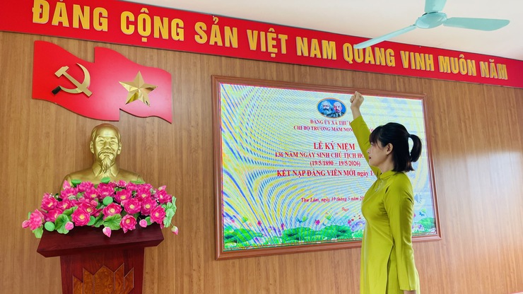 CHI BỘ TRƯỜNG MẦM NON NGỌC LÔI TỔ CHỨC LỄ KẾT NẠP ĐẢNG VIÊN MỚI- Ảnh 12.