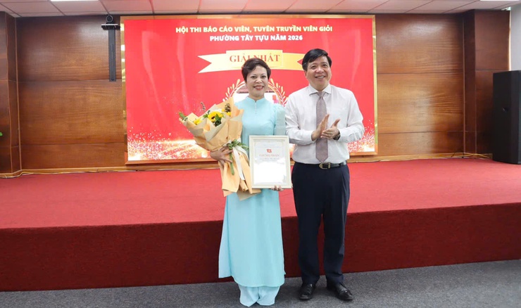 Đảng uỷ Phường Tây Tựu tổng kết và trao giải Hội thi Báo cáo viên, tuyên truyền viên giỏi năm 2026- Ảnh 2.