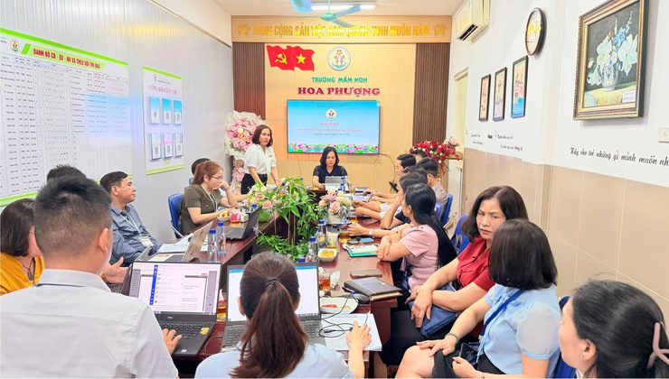 Hội đồng nhân dân phường Long Biên giám sát công tác giáo dục năm học 2025 - 2026 tại trường Mầm non Hoa Phượng- Ảnh 2.