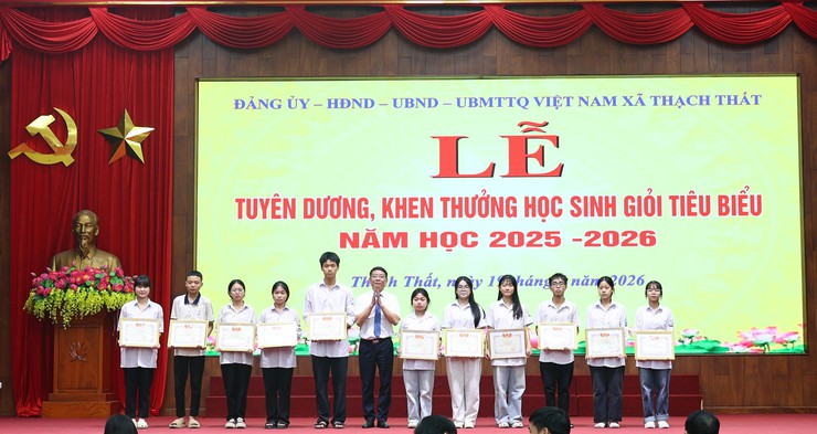 THẠCH THẤT TUYÊN DƯƠNG 209 HỌC SINH GIỎI TIÊU BIỂU NĂM HỌC 2025 – 2026- Ảnh 9.