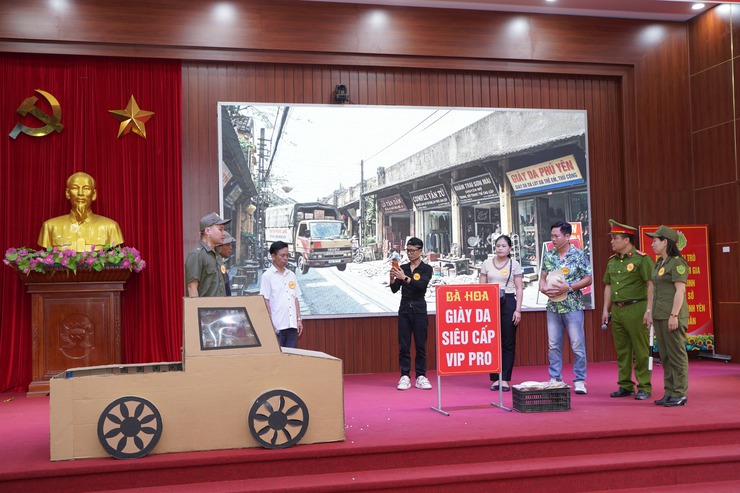 Công an xã Chuyên Mỹ đạt giải Nhì hội thi “Lực lượng tham gia bảo vệ an ninh, trật tự ở cơ sở giỏi” Cụm thi số 10 thành phố Hà Nội lần thứ I năm 2026 - Ảnh 2.