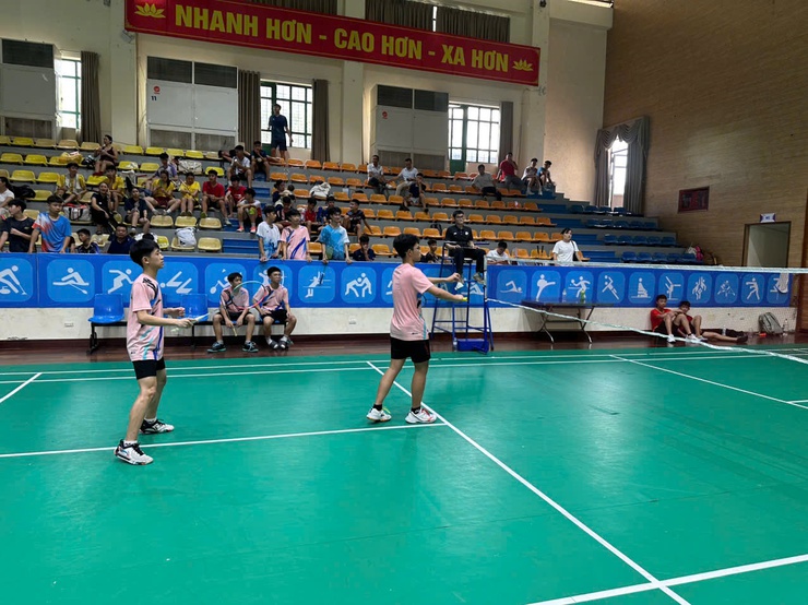 Thi đua lập thành tích dâng Bác kính yêu - Đoàn thể thao Phúc Lợi khởi đầu ấn tượng tại giải học sinh Hà Nội.- Ảnh 2.