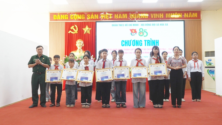 KỶ NIỆM 85 NĂM THÀNH LẬP ĐỘI TNTP HỒ CHÍ MINH, 136 NĂM NGÀY SINH CHỦ TỊCH HỒ CHÍ MINH- Ảnh 3.