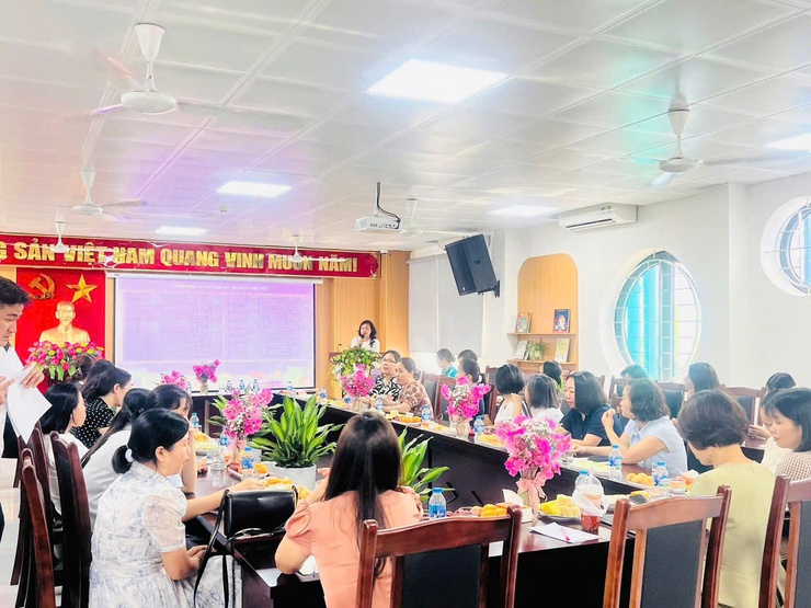 Trường Mầm non Ánh Sao tổ chức chương trình tham quan, kiến tập mô hình bếp ăn tập thể đảm bảo an toàn thực phẩm năm học 2025-2026.- Ảnh 2.