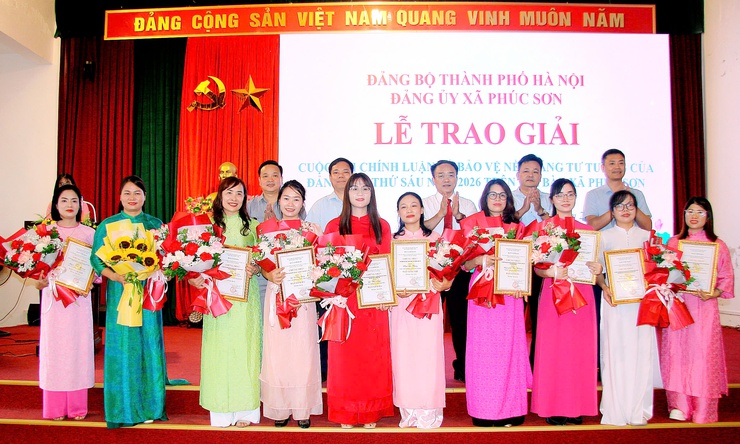 Đảng ủy xã Phúc Sơn tổ chức tổng kết và trao giải Cuộc thi chính luận về bảo vệ nền tảng tư tưởng của Đảng lần thứ Sáu năm 2026- Ảnh 2.