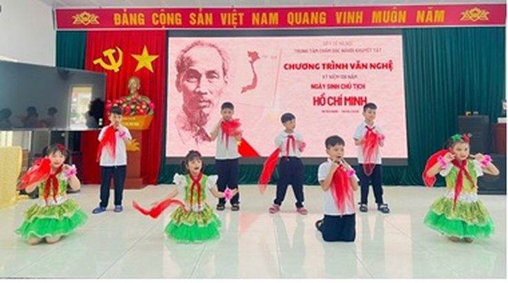 Chuỗi hoạt động chào mừng 136 năm Ngày sinh Chủ tịch Hồ Chí Minh - Ảnh 2.