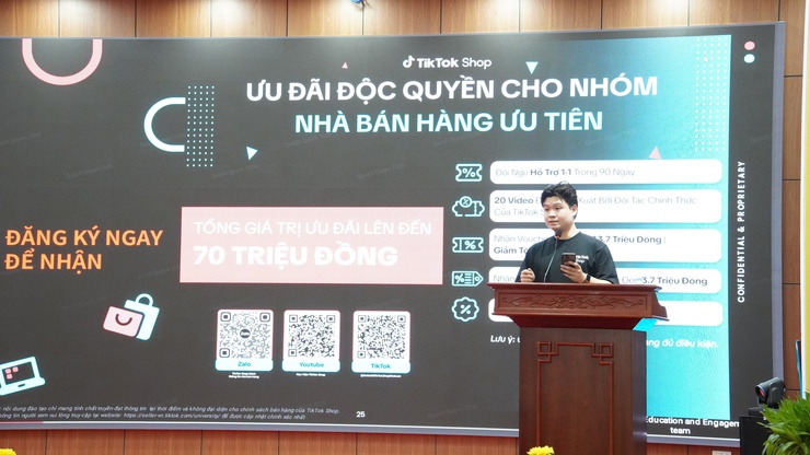 UBND xã Phượng Dực phối hợp với TikTok Việt Nam tập huấn thương mại điện tử cho các cơ sở kinh doanh- Ảnh 3.