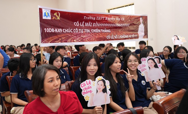 Chung khảo hội thi báo cáo viên, tuyên truyền viên giỏi xã Bát Tràng năm 2026: "Đưa Nghị quyết của Đảng vào thực tiễn từ hơi thở làng nghề"- Ảnh 3.