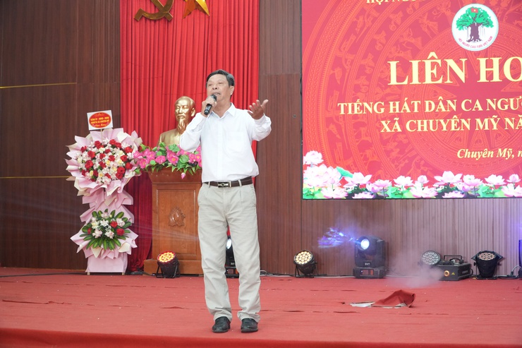 Người cao tuổi xã Chuyên Mỹ sôi nổi liên hoan tiếng hát dân ca năm 2026- Ảnh 5.