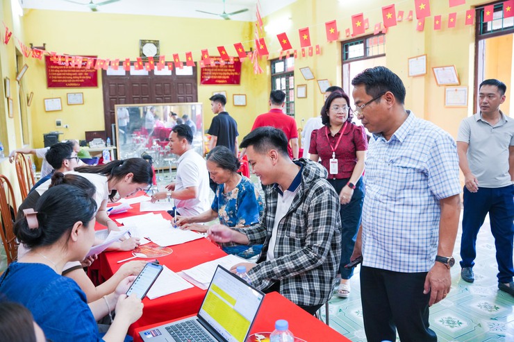 Xã Thượng Phúc tổ chức chi trả kinh phí bồi thường, hỗ trợ GPMB thực hiện Dự án ĐTXD Khu đô thị Olympic tại thôn Đình Tổ- Ảnh 5.