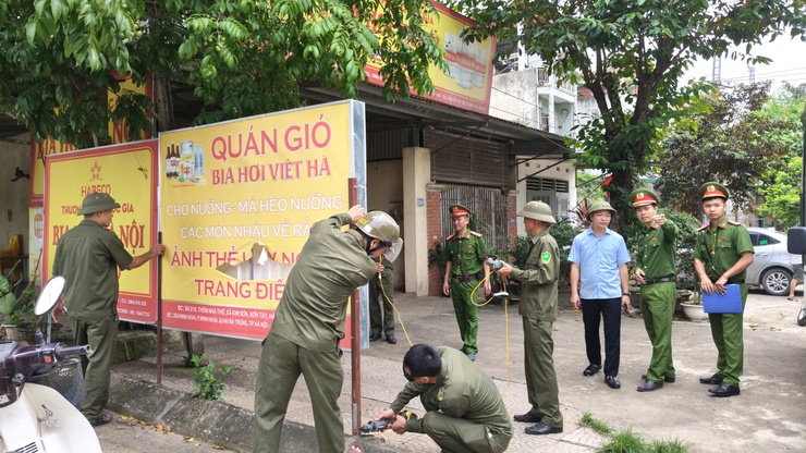 Đoài Phương vì một môi trường sống văn minh, an toàn.

- Ảnh 10.