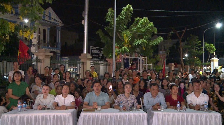PHÚC LỘC: ĐẶC SẮC ĐÊM BIỂU DIỄN NGHỆ THUẬT CHÀO MỪNG 136 NĂM NGÀY SINH CHỦ TỊCH HỒ CHÍ MINH- Ảnh 1.