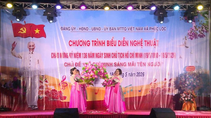 PHÚC LỘC: ĐẶC SẮC ĐÊM BIỂU DIỄN NGHỆ THUẬT CHÀO MỪNG 136 NĂM NGÀY SINH CHỦ TỊCH HỒ CHÍ MINH- Ảnh 5.