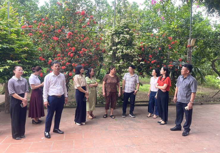 Đoàn công tác Sở Du lịch Hà Nội khảo sát phát triển sản phẩm du lịch nông nghiệp, nông thôn tại xã Phúc Lộc- Ảnh 8.