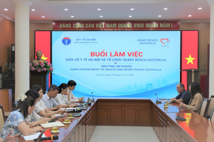 Y tế Hà Nội đẩy mạnh hợp tác quốc tế nâng cao năng lực cấp cứu ngoại viện- Ảnh 2.