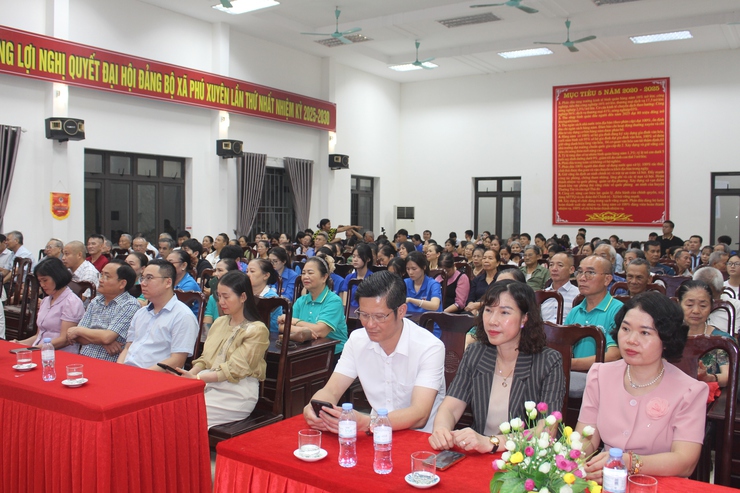 Xã Phú Xuyên tổ chức tập huấn kỹ năng số, ghi hình phát sóng trực tiếp về chuyển đổi số và cải cách hành chính- Ảnh 4.