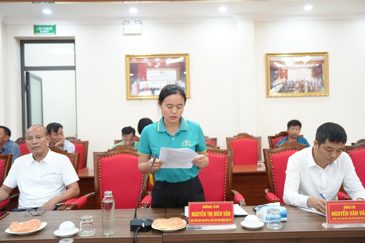 HỘI NÔNG DÂN THÀNH PHỐ HÀ NỘI KIỂM TRA HOẠT ĐỘNG NHẬN ỦY THÁC NGÂN HÀNG CHÍNH SÁCH XÃ HỘI ĐỢT 1 NĂM 2026 TẠI XÃ HẠ BẰNG- Ảnh 1.