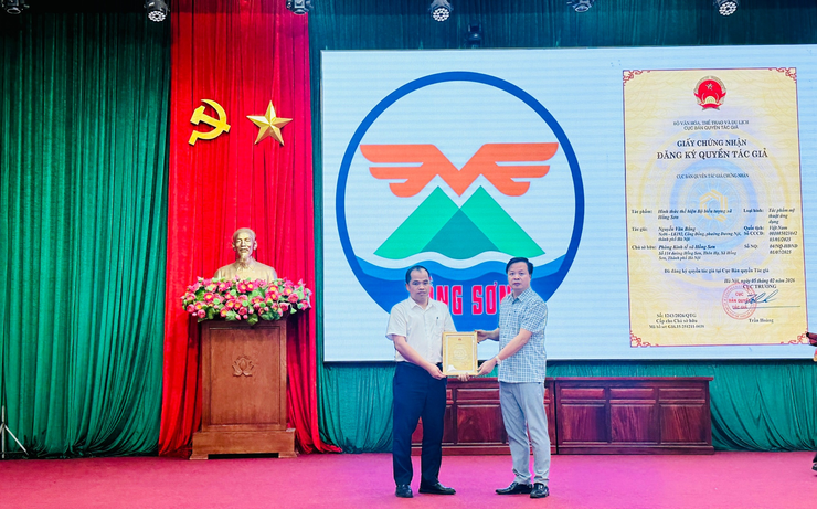 Công bố biểu tượng xã Hồng Sơn - dấu mốc cho một hành trình phát triển mới- Ảnh 1.