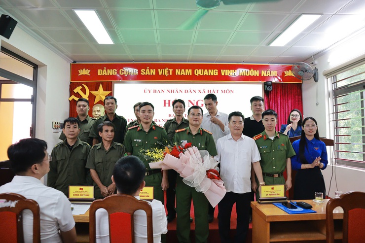 Xã Hát Môn ra mắt tuyến đường “ba nhất” về trật tự, an toàn giao thông- Ảnh 3.