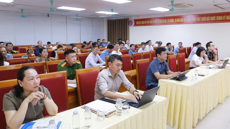 PHƯỜNG DƯƠNG NỘI NÂNG CAO HIỆU QUẢ THỰC THI PHÁP LUẬT QUA HỘI NGHỊ TUYÊN TRUYỀN, PHỔ BIẾN PHÁP LUẬT XỬ LÝ VI PHẠM HÀNH CHÍNH VÀ LUẬT THỦ ĐÔ (SỬA ĐỔI)- Ảnh 2.