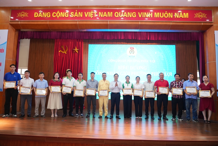 Công đoàn phường Phúc Lợi tổ chức nhiều hoạt động thiết thực "Cảm ơn Người lao động"- Ảnh 3.