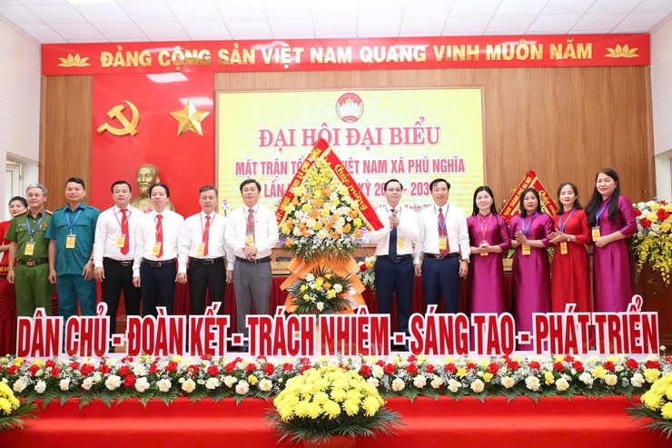 Phú Nghĩa: Nâng cao chất lượng, hiệu quả hoạt động của Mặt trận Tổ quốc và các tổ chức chính trị - xã hội đáp ứng yêu cầu, nhiệm vụ trong giai đoạn mới- Ảnh 1.