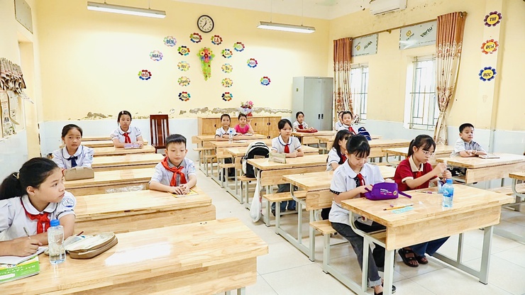 HÒA XÁ TỔ CHỨC KỲ THI OLYMPIC CÁC MÔN TOÁN, TIẾNG VIỆT, TIẾNG ANH CẤP TIỂU HỌC- Ảnh 5.