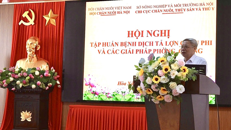 Nâng cao kỹ năng phòng chống dịch tả lợn châu Phi cho người chăn nuôi xã Hòa Xá- Ảnh 1.