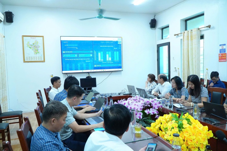 Xã Dân Hoà tham dự tập huấn trực tuyến triển khai thử nghiệm Hệ thống Trung tâm Điều hành thông minh (IOC) phục vụ chỉ đạo, điều hành của Thành ủy- Ảnh 5.
