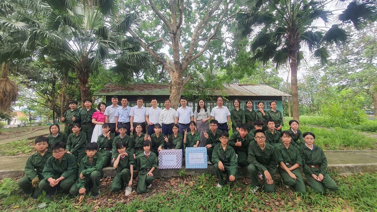 TRUNG GIÃ TỔ CHỨC TIẾT HỌC GIÁO DỤC TỪ LỊCH SỬ TẠI KHU DI TÍCH CÁCH MẠNG TRUNG GIÃ- Ảnh 11.