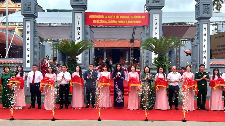 Phường Bồ Đề tổ chức Lễ khánh thành, gắn biển công trình tu bổ Đình Bắc Cầu 1 chào mừng kỷ niệm 136 năm Ngày sinh Chủ tịch Hồ Chí Minh (19/5/1890 - 19/5/2026)- Ảnh 1.
