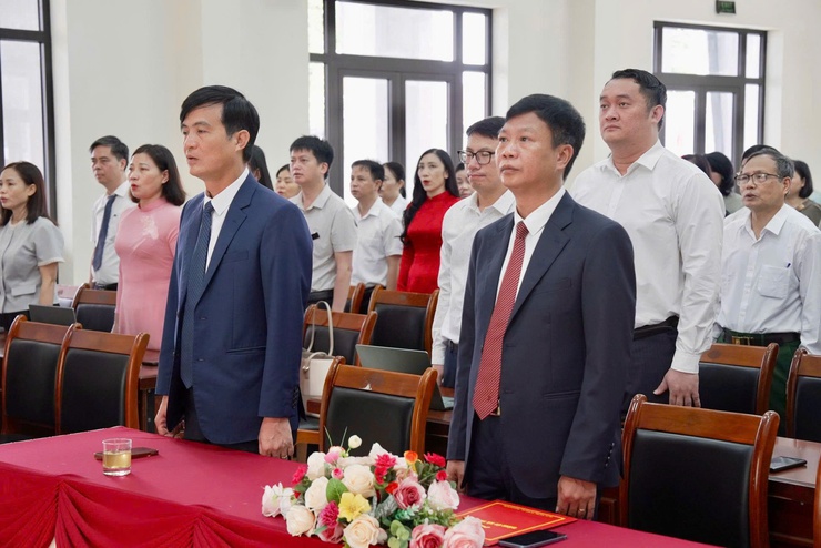 Đảng bộ xã Thiên Lộc tổ chức Lễ kỷ niệm 136 năm ngày sinh Chủ tịch Hồ Chí Minh; trao tặng Huy hiệu Đảng đợt 19/5/2026- Ảnh 3.