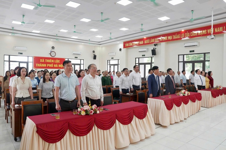 Đảng bộ xã Thiên Lộc tổ chức Lễ kỷ niệm 136 năm ngày sinh Chủ tịch Hồ Chí Minh; trao tặng Huy hiệu Đảng đợt 19/5/2026- Ảnh 2.