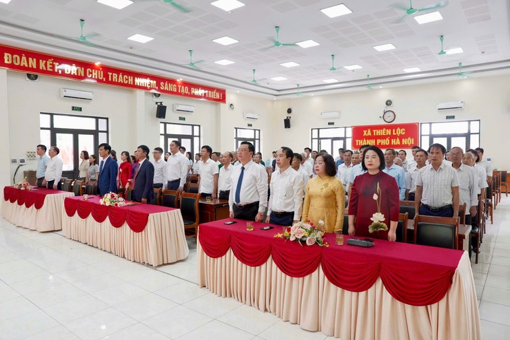 Đảng bộ xã Thiên Lộc tổ chức Lễ kỷ niệm 136 năm ngày sinh Chủ tịch Hồ Chí Minh; trao tặng Huy hiệu Đảng đợt 19/5/2026- Ảnh 1.