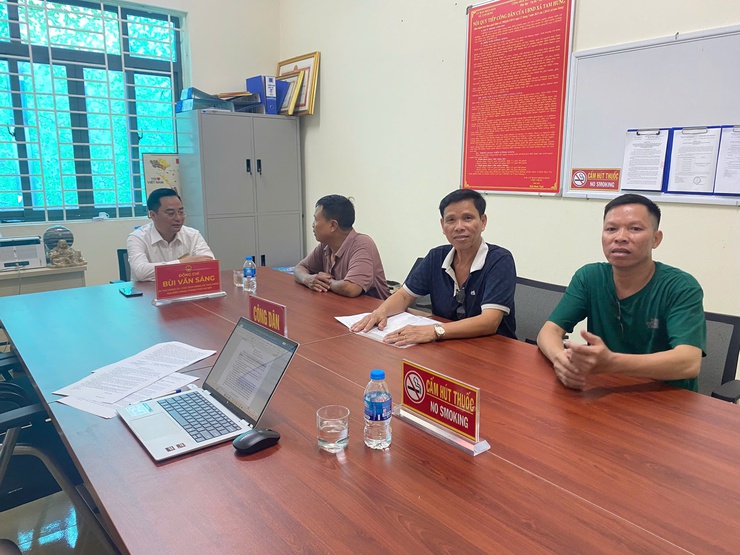Đại biểu HĐND Thành phố Hà Nội tiếp công dân tại xã Tam Hưng - Lắng nghe tâm tư, nguyện vọng của Nhân dân từ cơ sở- Ảnh 1.