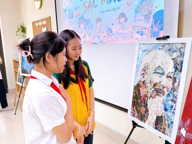 Trường THCS Tân Triều: Ấn tượng triển lãm tranh “Dòng chảy sắc màu”- Ảnh 17.