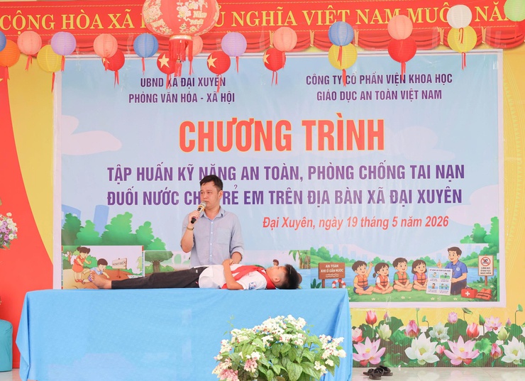 Tập huấn kỹ năng an toàn, phòng chống tai nạn đuối nước cho trẻ em- Ảnh 5.