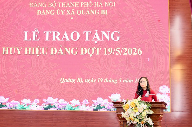 Đảng ủy xã Quảng Bị tổ chức Lễ trao tặng Huy hiệu Đảng đợt 19/5- Ảnh 10.