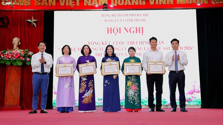 XÃ VĨNH THANH TỔ CHỨC KỶ NIỆM 136 NĂM NGÀY SINH CHỦ TỊCH HỒ CHÍ MINH; SƠ KẾT 5 NĂM THỰC HIỆN KẾT LUẬN SỐ 01-KL/TW VÀ TRAO THƯỞNG CÁC TẬP THỂ, CÁ NHÂN TIÊU BIỂU- Ảnh 12.