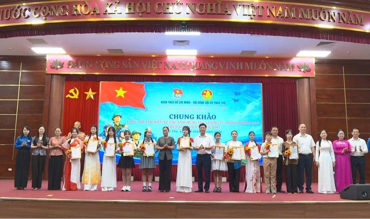 Liên đội THCS Phúc Hòa giành giải nhất Cuộc thi tìm hiểu các Anh hùng lực lượng vũ trang Nhân dân xã Phúc Thọ năm 2026, lan tỏa truyền thống cách mạng trong thế hệ trẻ- Ảnh 10.
