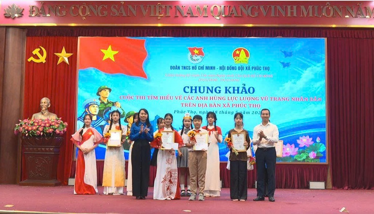 Liên đội THCS Phúc Hòa giành giải nhất Cuộc thi tìm hiểu các Anh hùng lực lượng vũ trang Nhân dân xã Phúc Thọ năm 2026, lan tỏa truyền thống cách mạng trong thế hệ trẻ- Ảnh 11.