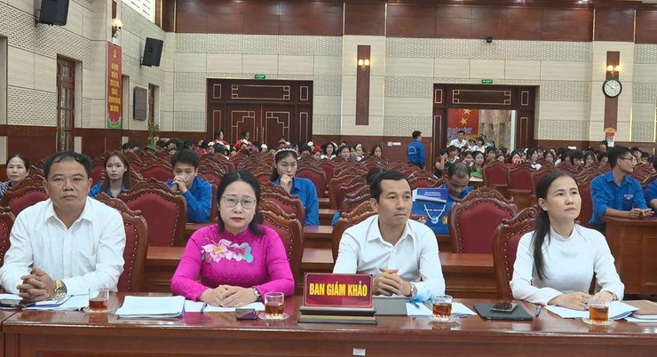 Liên đội THCS Phúc Hòa giành giải nhất Cuộc thi tìm hiểu các Anh hùng lực lượng vũ trang Nhân dân xã Phúc Thọ năm 2026, lan tỏa truyền thống cách mạng trong thế hệ trẻ- Ảnh 3.