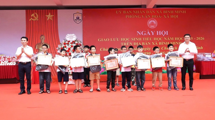 Bình Minh lan tỏa tinh thần hiếu học từ chương trình giao lưu học sinh tiểu học- Ảnh 9.